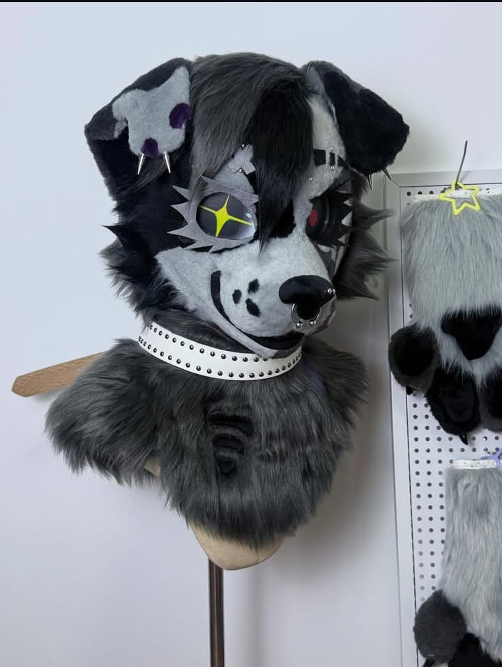 Charcoal, fursuit head